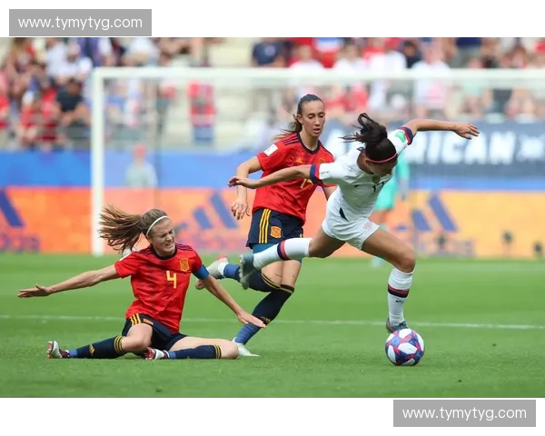 女子巡回赛精彩瞬间与球员风采全景解析与赛事背后故事揭秘 女子巡回赛精彩瞬间与球员风采全景解析与赛事背后故事揭秘